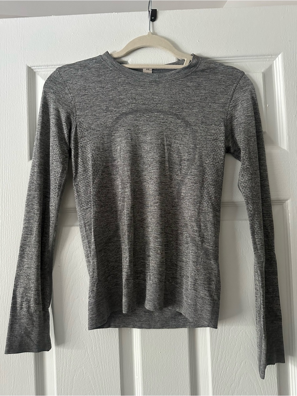 lululemon athletica Heathered Gray Long-Sleeve Crew
